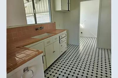 200 Carmelo Ln, South San Francisco, CA 94080 - Photo 7