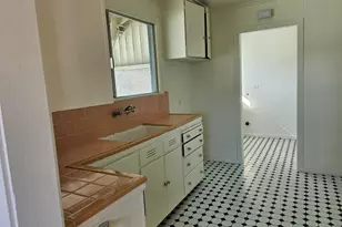 200 Carmelo Ln, South San Francisco, CA 94080 - Photo 5