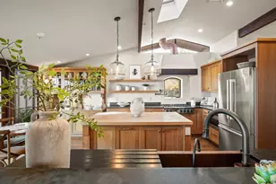 707 Vista Dr, Redwood City, CA 94062 - Photo 13