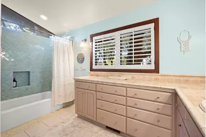 707 Vista Dr, Redwood City, CA 94062 - Photo 23