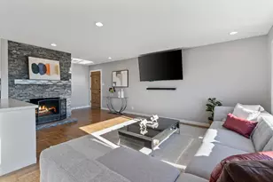 257 San Fernando Way, Daly City, CA 94015 - Photo 3