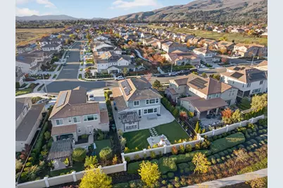 1360 Golden Eagle Dr, Morgan Hill, CA 95037 - Photo 49