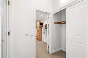 2220 Arrowhead Dr, Oakland, CA 94611 - Photo 39