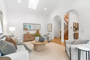 2220 Arrowhead Dr, Oakland, CA 94611 - Photo 7