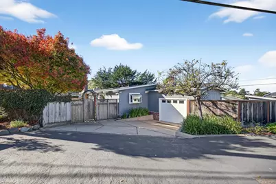 1122 Presidio Blvd, Pacific Grove, CA 93950 - Photo 1