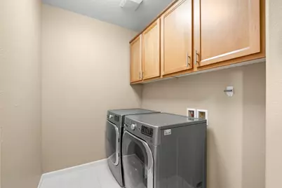 6264 Rocky Point Ct, Oakland, CA 94605 - Photo 29