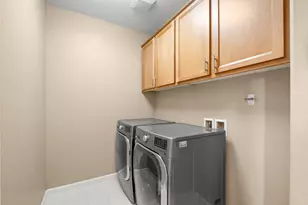 6264 Rocky Point Ct, Oakland, CA 94605 - Photo 29