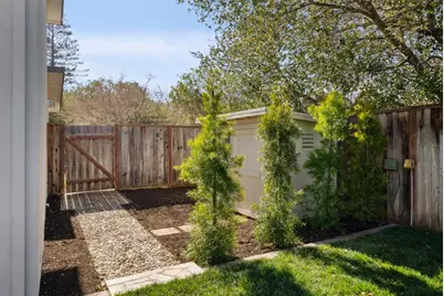 900 Highlands Cir, Los Altos, CA 94024 - Photo 65