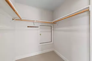 2412 Hillside Dr, Burlingame, CA 94010 - Photo 9