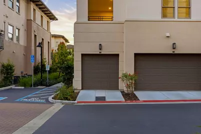 1057 Foxglove Pl 202, San Jose, CA 95131 - Photo 43