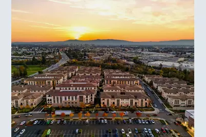 1057 Foxglove Pl 202, San Jose, CA 95131 - Photo 3