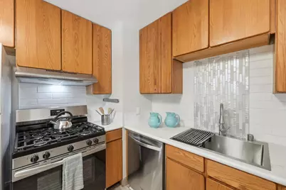 371 Orchard Ave, Sunnyvale, CA 94085 - Photo 11