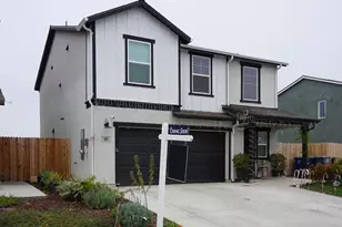 405 Greene Wy, Los Banos, CA 93635 - Photo 1