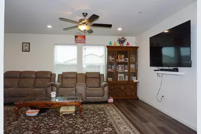 405 Greene Way, Los Banos, CA 93635 - Photo 11