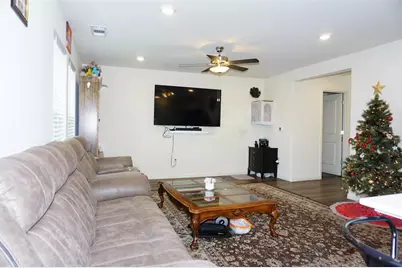 405 Greene Way, Los Banos, CA 93635 - Photo 5