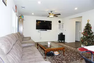 405 Greene Wy, Los Banos, CA 93635 - Photo 5