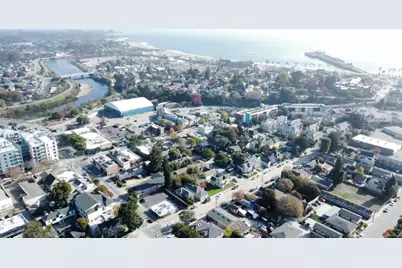 229 Laurel St, Santa Cruz, CA 95060 - Photo 35