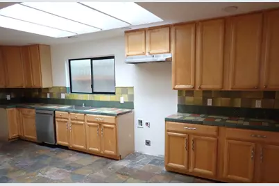 18039 Riverside Dr, Sonoma, CA 95476 - Photo 5