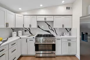 709 Lakebird Dr, Sunnyvale, CA 94089 - Photo 43