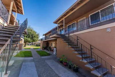 110 Roundtable #8 Dr, San Jose, CA 95111 - Photo 3