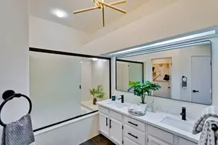 426 Galleria Dr, San Jose, CA 95134 - Photo 33