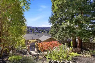 574 Wellington Dr, San Carlos, CA 94070 - Photo 43