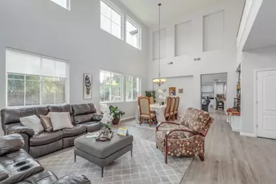 310 Ashlee Ave, Tracy, CA 95391 - Photo 5