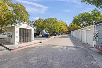 1714 Bevin Brook Dr, San Jose, CA 95112 - Photo 23