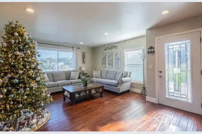 6218 Echo Valley Ct, Salinas, CA 93907 - Photo 7