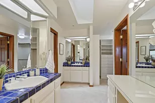 525 Vista Ridge Dr, Milpitas, CA 95035 - Photo 17