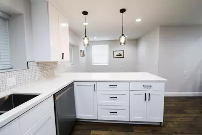 875 Wood St, Oakland, CA 94607 - Photo 11