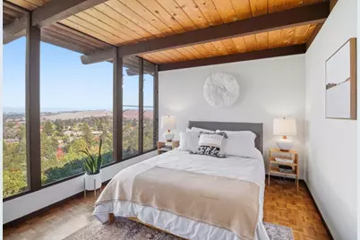 410 Conil Way, Portola Valley, CA 94028 - Photo 17