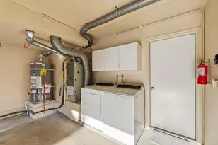 650 Folsom Cir, Milpitas, CA 95035 - Photo 29