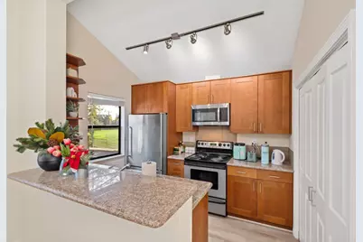 1309 Fairway Entrance Dr, San Jose, CA 95131 - Photo 11