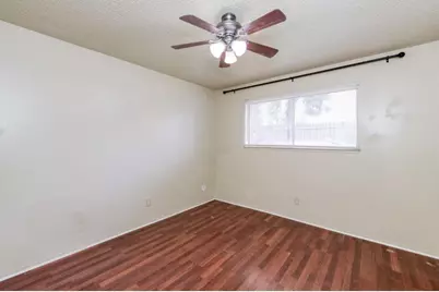 3068 W Fairmont Ave, Fresno, CA 93722 - Photo 19