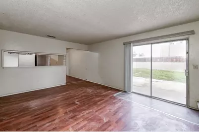 3068 W Fairmont Ave, Fresno, CA 93722 - Photo 15