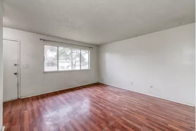 3068 W Fairmont Ave, Fresno, CA 93722 - Photo 5