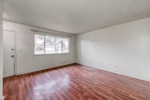 3068 W Fairmont Ave, Fresno, CA 93722 - Photo 5