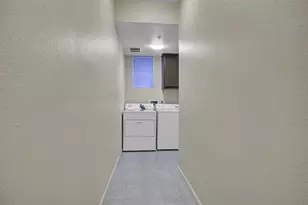 2174 Beech Cir, San Jose, CA 95131 - Photo 5