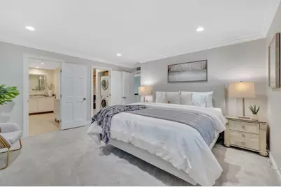 2426 Sharon Oaks Dr, Menlo Park, CA 94025 - Photo 27