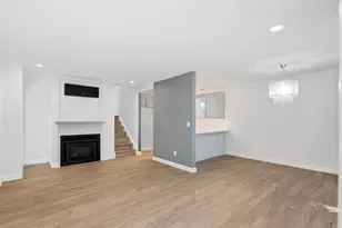 906 La Barbera Dr, San Jose, CA 95126 - Photo 1