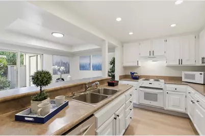 5513 Cribari Bnd, San Jose, CA 95135 - Photo 11