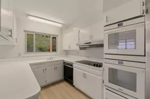 261 Del Norte Dr, San Bruno, CA 94066 - Photo 17