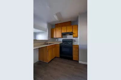 2366 N Main St 8, Salinas, CA 93906 - Photo 3