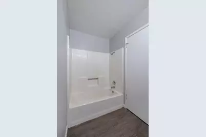 2366 N Main St 8, Salinas, CA 93906 - Photo 9