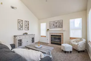 1637 Marshfield Ct, Salinas, CA 93906 - Photo 9