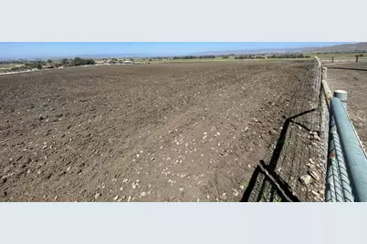 1810 Santa Ana Valley Rd, Hollister, CA 95023 - Photo 7