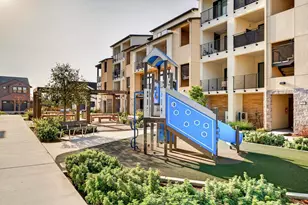 220 Waters Park Cir 304, San Mateo, CA 94403 - Photo 23