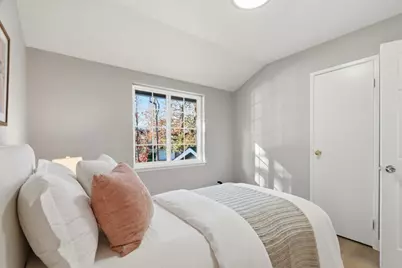 1078 Oaktree Dr, San Jose, CA 95129 - Photo 27