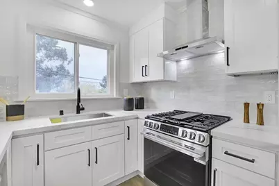 1605 Trollman Ave, San Mateo, CA 94401 - Photo 13